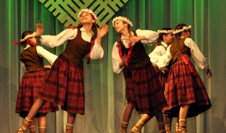 Смотр коллективов народных танцев в Краславе