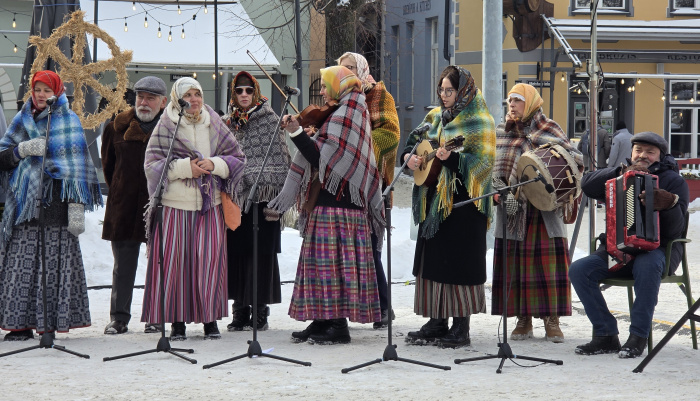 Vecrīgas Līvu laukums pārtapis par Latgaļu sētu